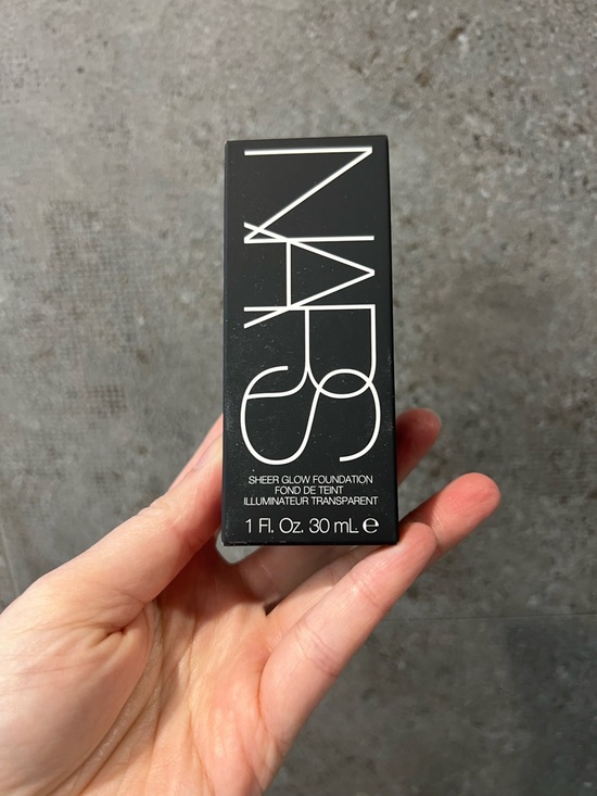 NARS Other - Brand new unused NARS Sheer Glow Foundation - shade Medium 2 Santa Fe